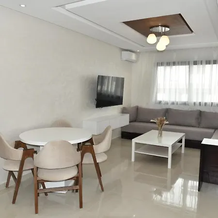 Lovely Apartment With Pool & Gym Kenitra Exterior photo