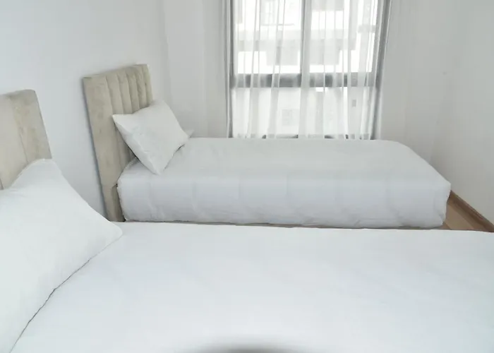 Lovely Apartment With Pool & Gym